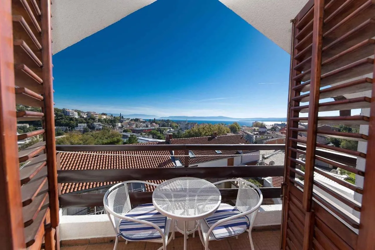 Apartments In Crikvenica 31165