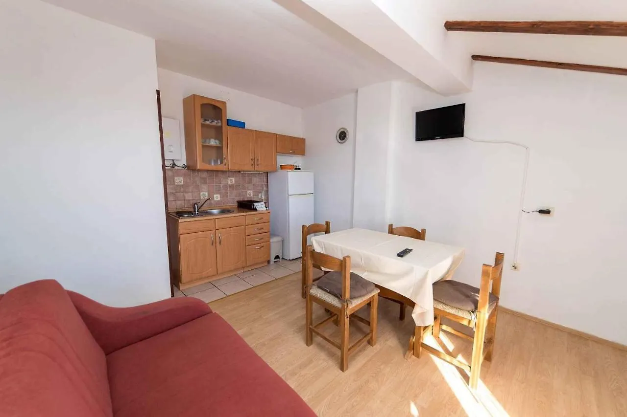 Apartments In Crikvenica 31165