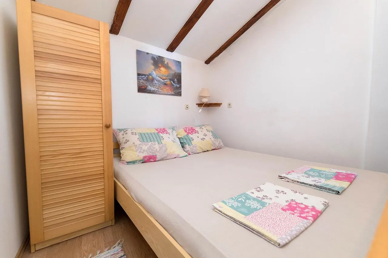 Apartments In Crikvenica 31165