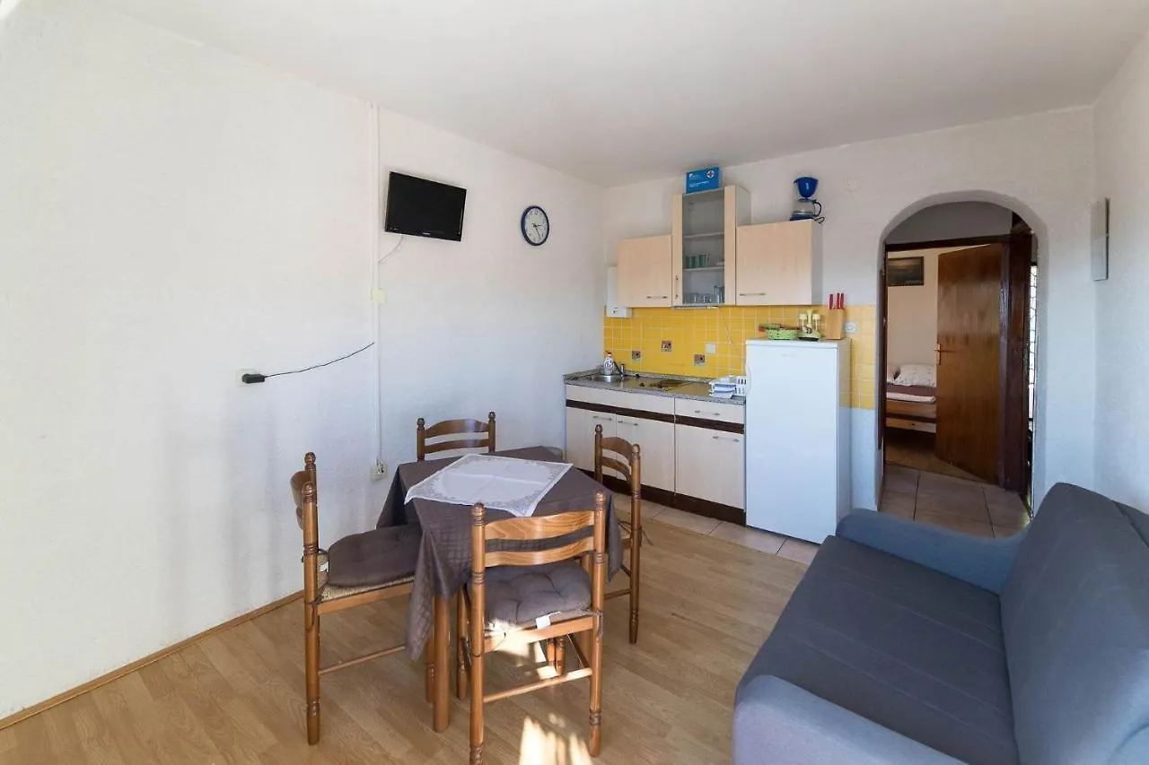 Apartments In Crikvenica 31165